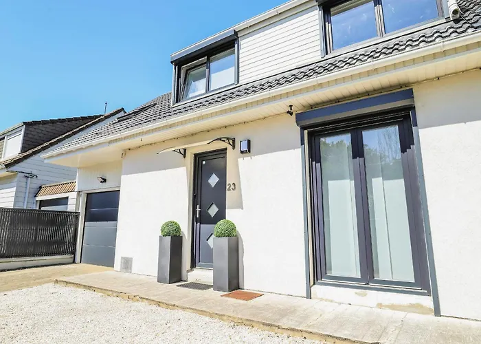 L'orangerie, Maison Moderne Avec Jardin *